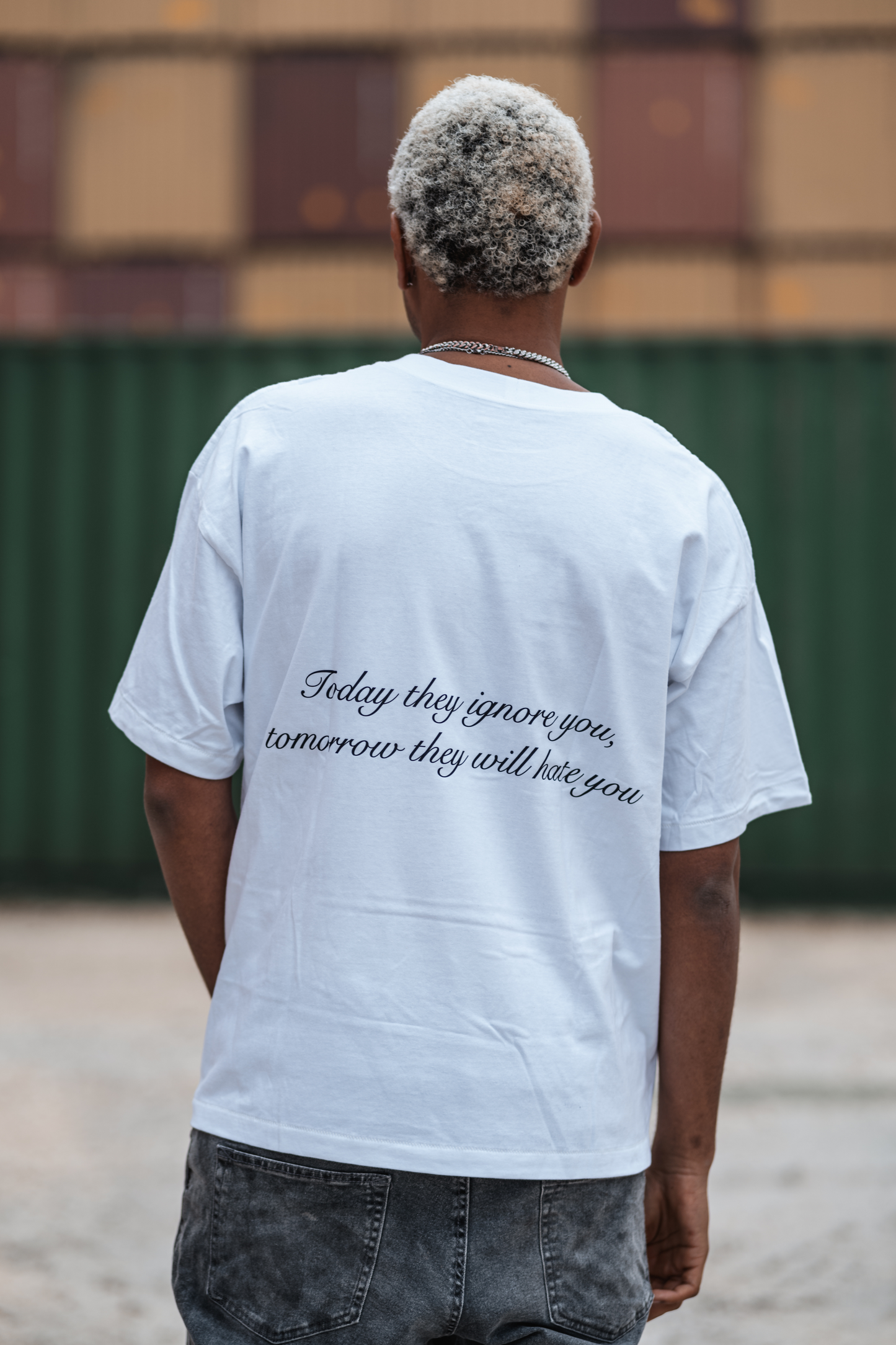 "Silence To Iconic" Oversize-Shirt Unisex